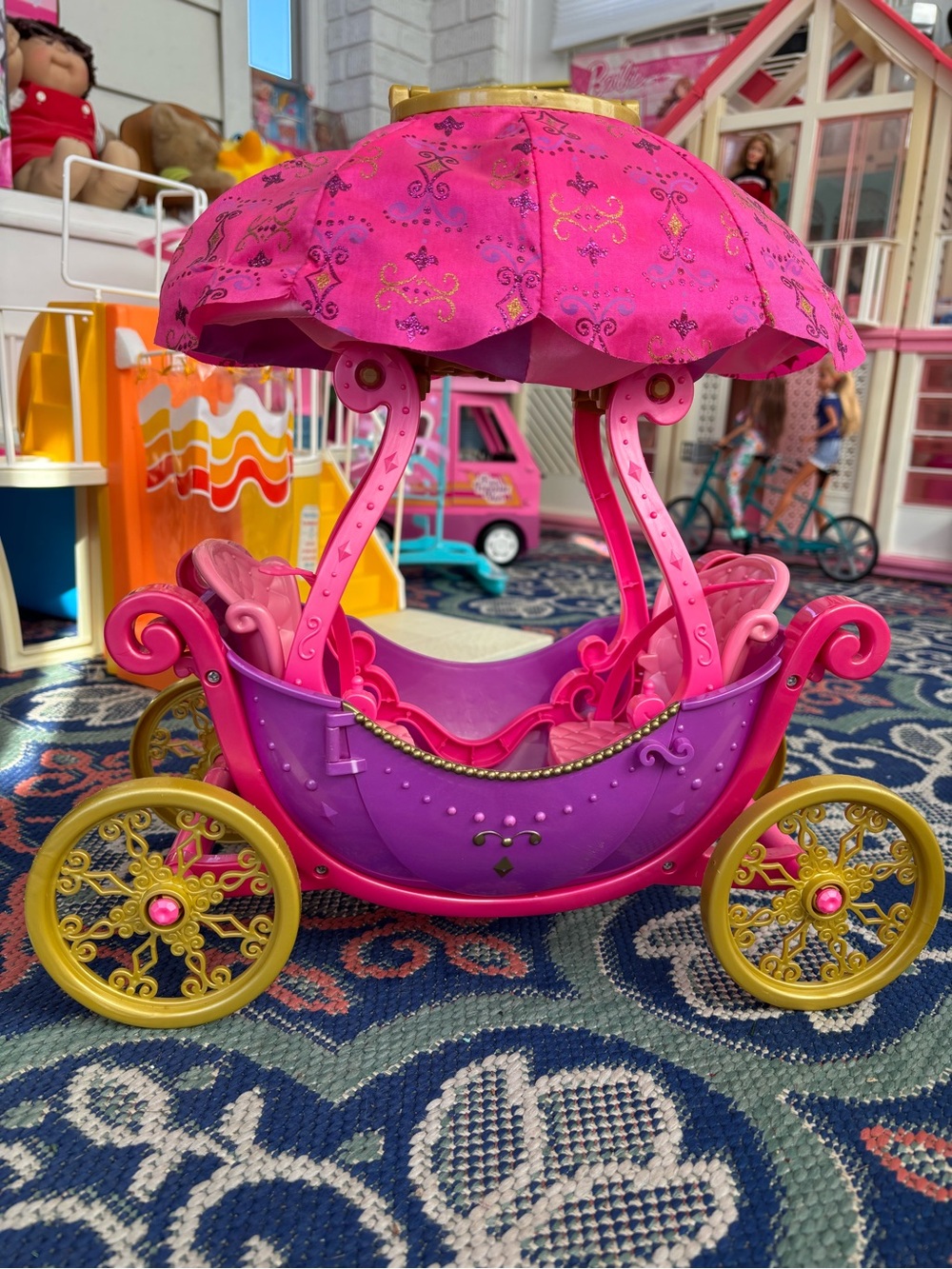 Barbie the Three Musketeers magical balloon carriage